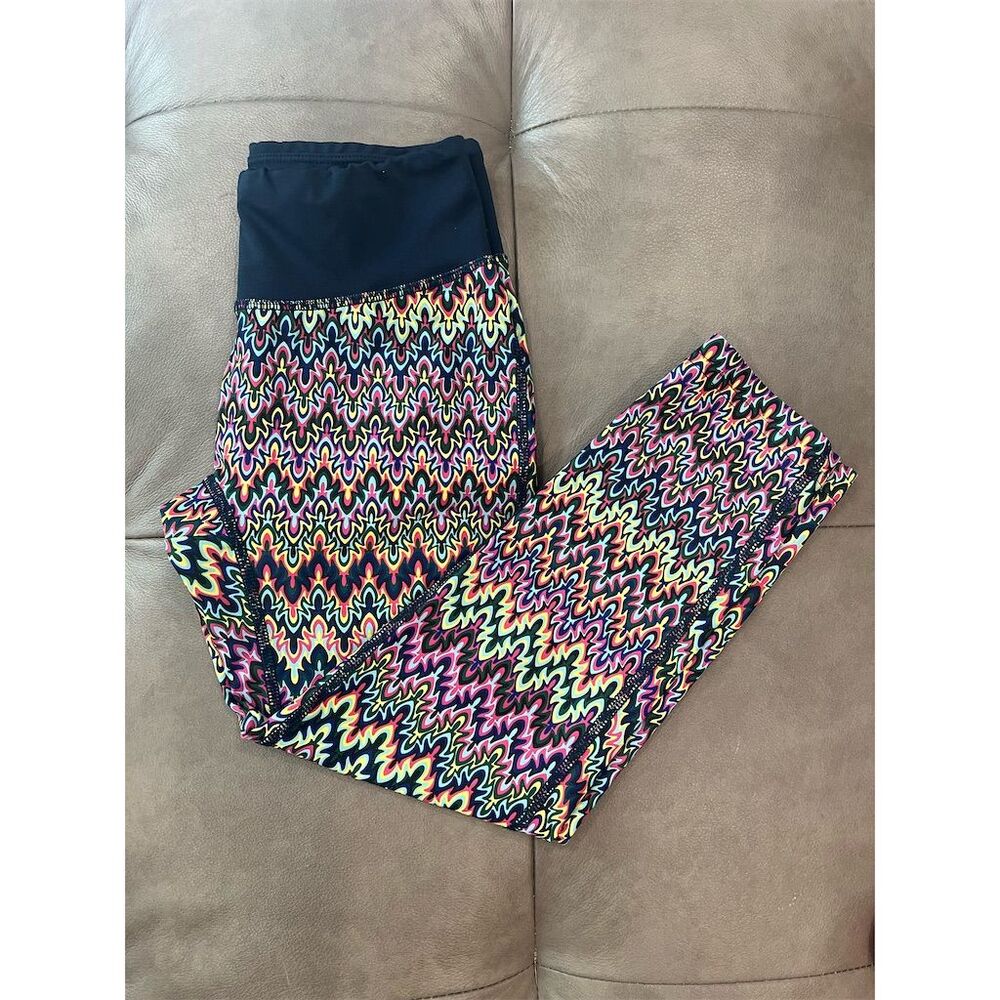 PRISMSPORT Women's XS Zigzag Print Capri Leggings Multicolor Activewear